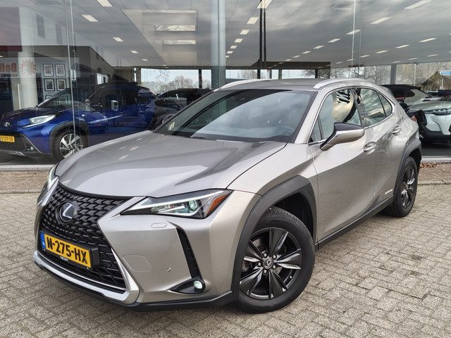 Lexus UX 250h Luxury Line | Sensoren v/a | Stoel & Stuurverwarming |