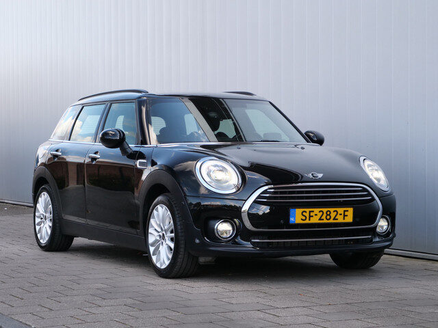 MINI Clubman Mini 1.5 136pk Cooper Chili Serious Business Automaat
