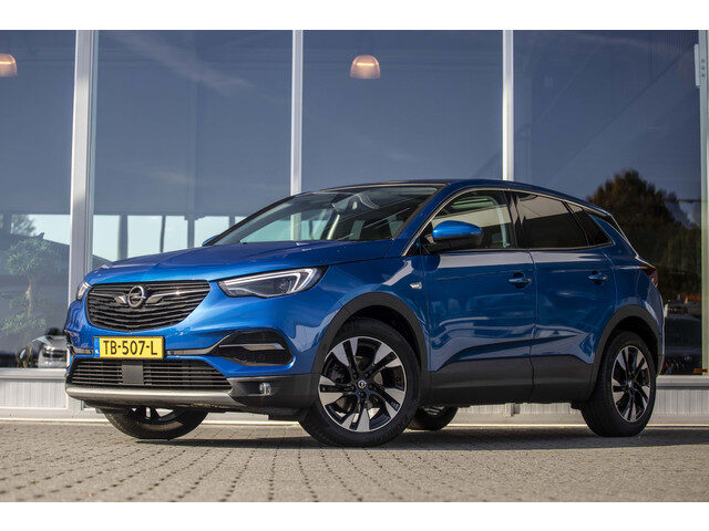Opel Grandland X 1.2 Turbo Business Executive