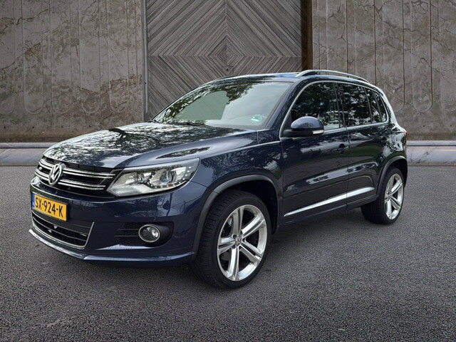 Volkswagen Tiguan 2.0 TSI R-LINE Sport&Style 4Motion