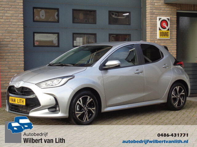 Toyota Yaris 1.5 Hybrid 115 Dynamic + Comfort Pack | Pdc v+a | Camera | Dode hoek