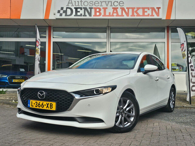 Mazda 3 2.0 e-SkyActiv-G M Comfort BJ.2021 / Navi / Camera / Head-Up / Led / Clima / Keyless / Lmv !