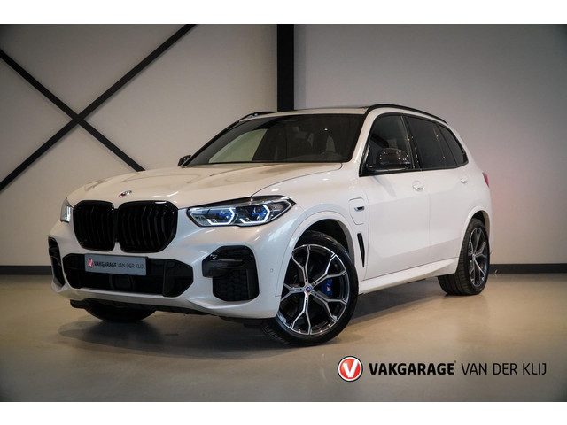 BMW X5 XDrive45e M-Sport | Panorama | Individual Leder Tartufo | Meesturende Achteras | Carbon | Dri