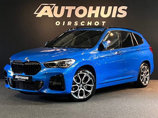 BMW X1 XDrive25e High Executive Edition M Pano/ Leder/ Adaptieve Cruisecontrol/ Camera/ Carplay/ Hea