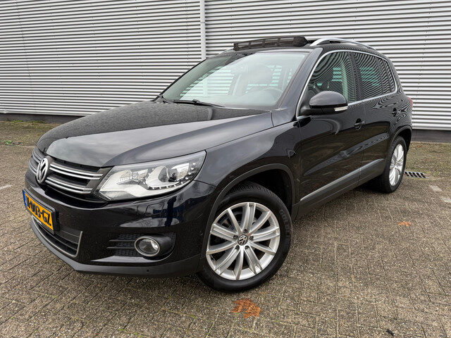 Volkswagen Tiguan 2.0 TSI Sport&Style 4Motion Automaat,Panorama,Navigatie/Camera,Leder/stoelverwarmi