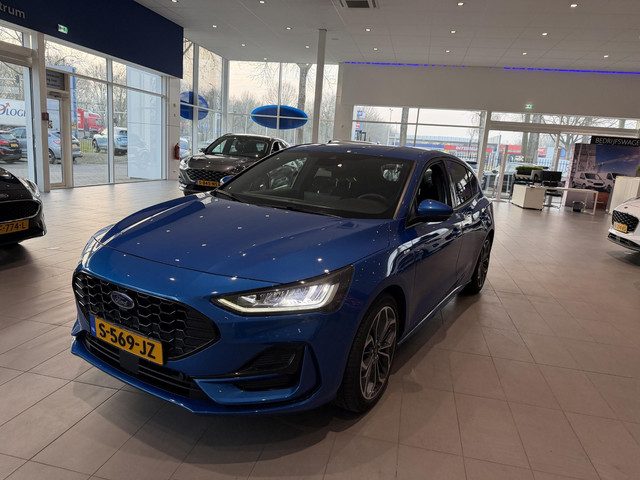 Ford Focus 1.0 EcoBoost Hybrid ST Line X