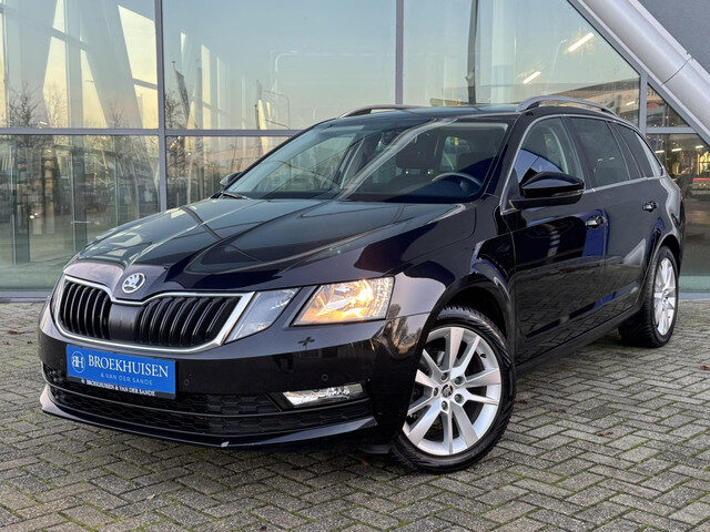 Škoda Octavia Combi 1.6 TDI Greentech Style Business Trekhaak / Navigatie / Stoelverwarming