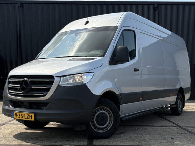 Mercedes-Benz Sprinter 319 3.0 V6 L4H2