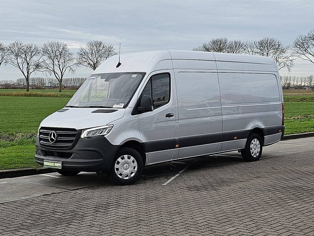 Mercedes-Benz Sprinter 317 L3H2
