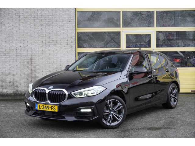 BMW 1 Serie 116i Automaat! 5drs Sport Business Edition BJ2021 Lmv 17" | Led V+A | Pdc | Navi | Dashb