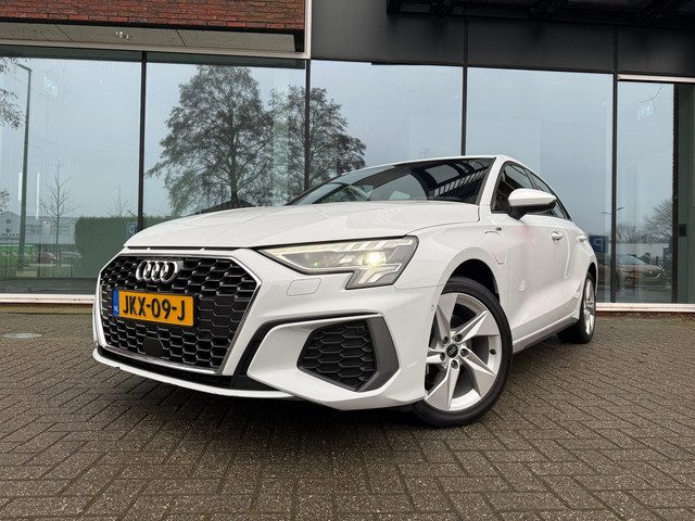 Audi A3 Sportback 40 TFSI e Advanced edition S Line - Automaat - Navi - Winterpakket