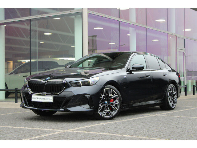 BMW 5 Serie 550e xDrive M Sport Automaat
