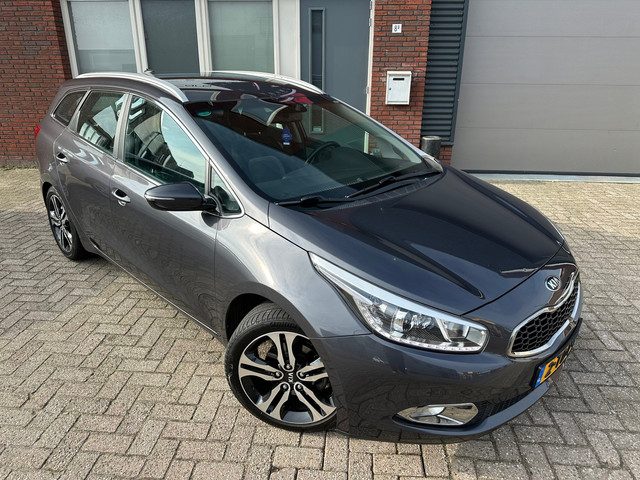 Kia cee'd 1.6 GDI Business Pack / Navi / PDC / Clima / LED / NAP