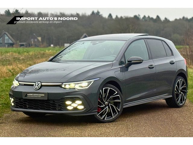 Volkswagen Golf 8 GTE Pano Black style ACC 18 inch (BTW verrekenbaar)
