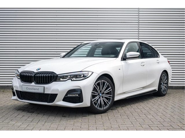 BMW 3 Serie 320i High Executive M Sport Automaat
