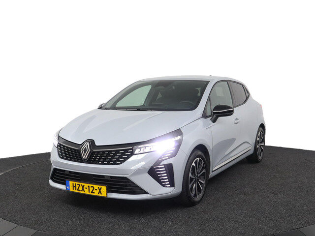 Renault Clio techno full hybrid E-Tech 145