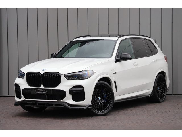 BMW X5 xDrive45e M | 394PK | Luchtvering | Head-up | Massage | M-Stoelen | Sfeerverlichting | Keyles