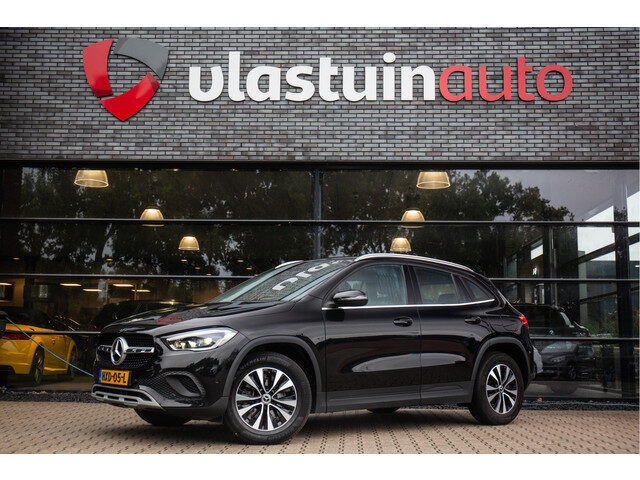 Mercedes-Benz GLA 250 e Business Solution AMG Limited