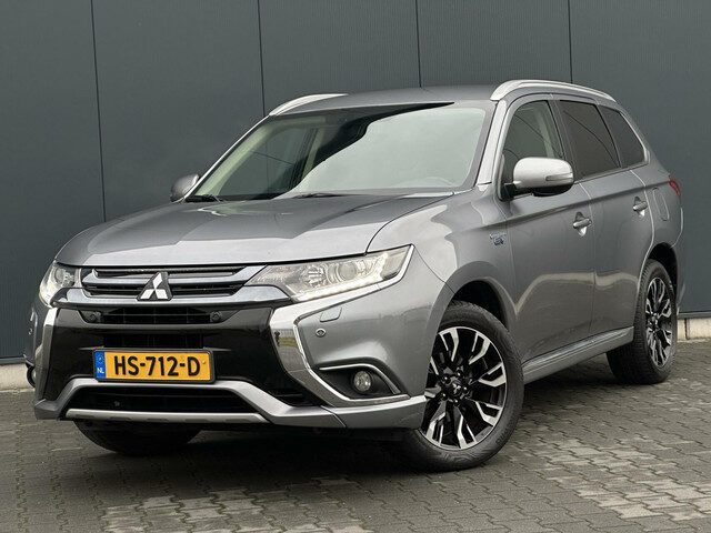 Mitsubishi Outlander 2.0 PHEV Executive Edition Leder - DAB+ - Trekhaak
