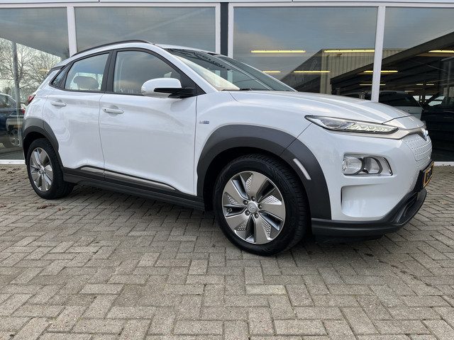 Hyundai Kona EV Comfort 64 kWh/204PK/Carplay/Climate/Led