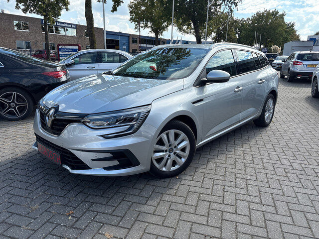 Renault Megane E-Tech Estate 1.6 Plug-In Hybrid 160 Business Edition One
