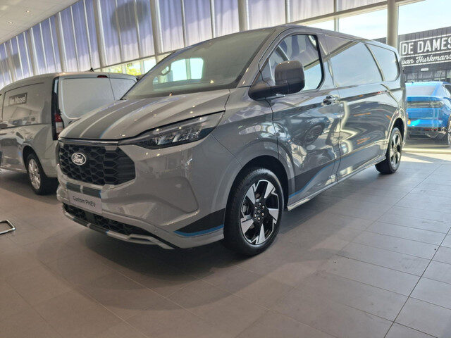 Ford Transit Custom 320 2.5 PHEV L2H1 Sport