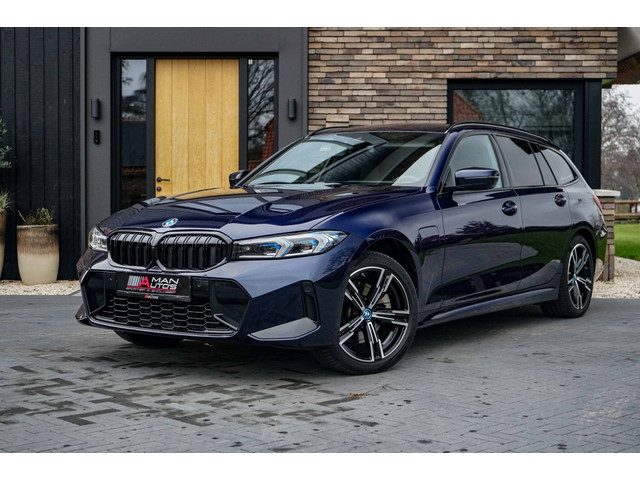BMW 3 Serie touring 330e xDrive M-Sport Individual