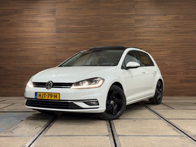 Volkswagen Golf 1.5 TSI Highline PANO/NAVI/CAMERA/LED/SPORTSTOELEN/CLIMATE/PARELMOER !