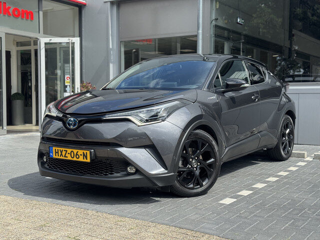 Toyota C-HR 1.8 Hybrid Executive Bi-Tone