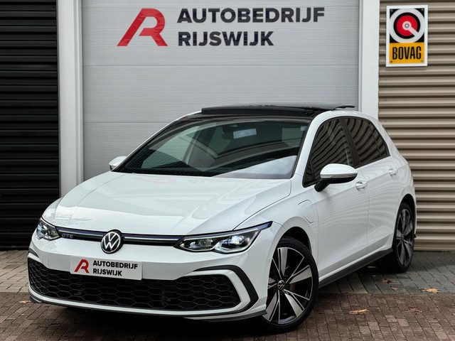 Volkswagen Golf 1.4 eHybrid GTE Pano/Blindspot/Matrix