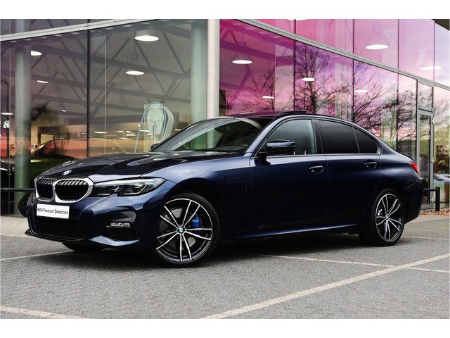 BMW 3 Serie 320e High Executive M Sport Automaat