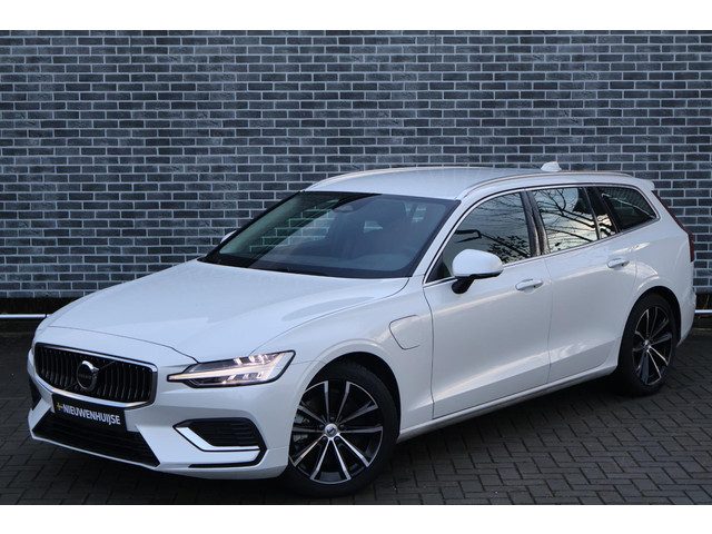 Volvo V60 2.0 T6 Plug-in hybrid AWD Essential Bright