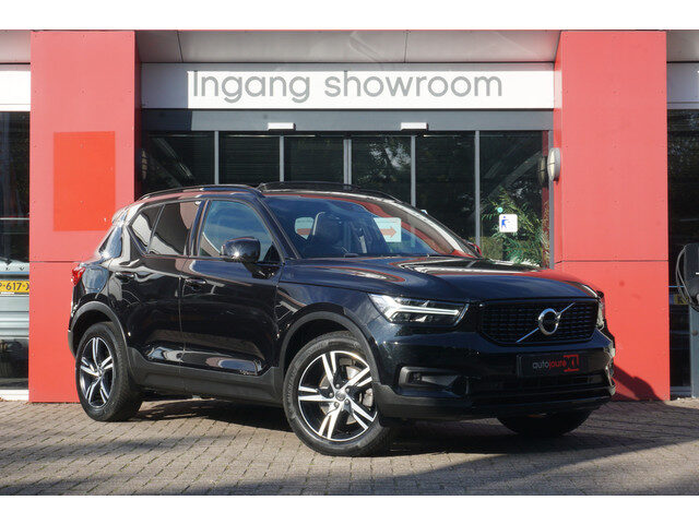 Volvo XC40 2.0 T4 R-Design