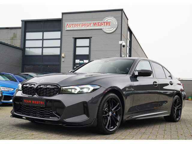 BMW 3 Serie 330e High Executive | M-pakket | Facelift 2025 | Widescreen Groot Navi | Camera |