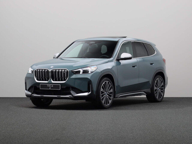 BMW iX1 xDrive30 Launch Edition 67 kWh