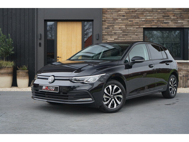 Volkswagen Golf VIII 1.0 TSI Active