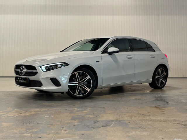 Mercedes-Benz A-Klasse 250 e | HYBRIDE | STOELVERKOELING | AMBIANCE LIGHTS | LED