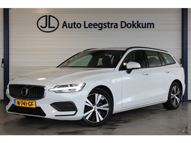 Volvo V60 2.0 B3 Momentum Advantage