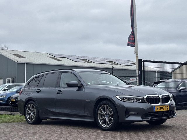 BMW 3 Serie touring 320e Business Edition Plus acc camera SOH 92,2 %