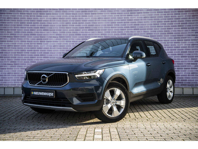 Volvo XC40 1.5 T2 Momentum