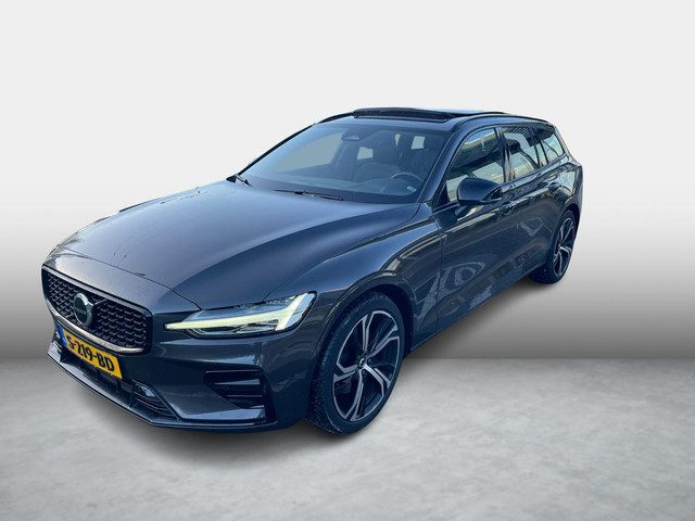 Volvo V60 2.0 B3 Plus Dark