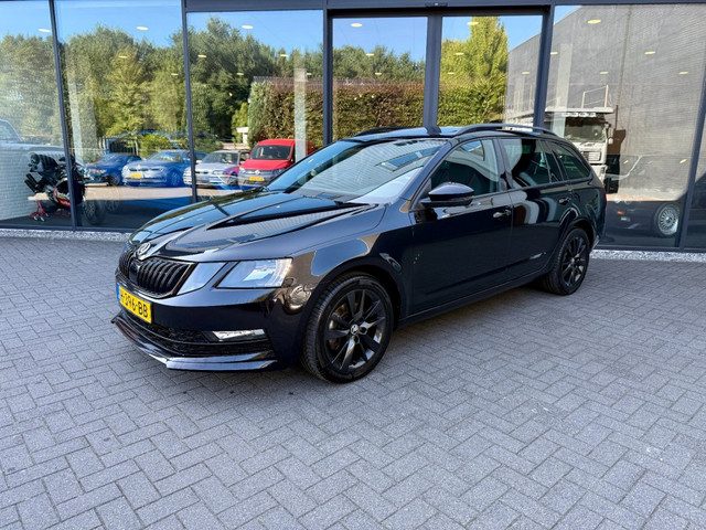 Škoda Octavia Combi 1.5 TSI Sportline,Pano,Schaalstoel,Navi,Clima,Cruise,