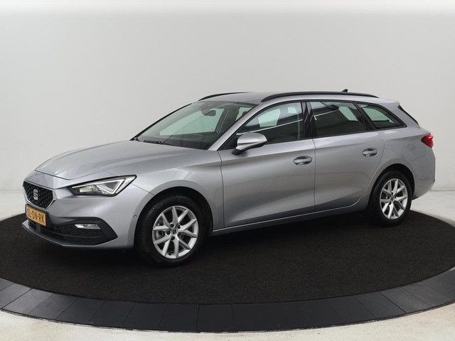 Seat Leon 1.0 eTSI Style | Trekhaak | Camera | Carplay |