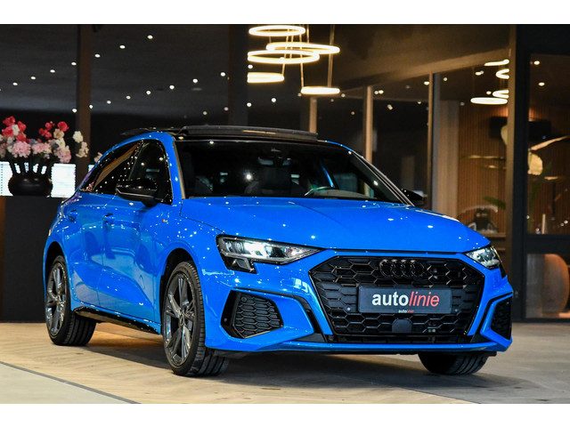 Audi A3 Sportback 45 TFSI e 3x S-Line Competition. Pano, ACC, Keyless, Sfeer, CarPlay!