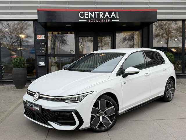 Volkswagen Golf 1.5 eTSI R-Line Edition NL-Auto|CameraIQ-Lights|Carplay|Keyless