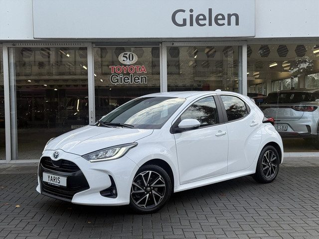 Toyota Yaris 1.5 Hybrid Dynamic Plus | Stoelverwarming, 16 inch, LED, Apple CarPlay/Android Auto, Pa