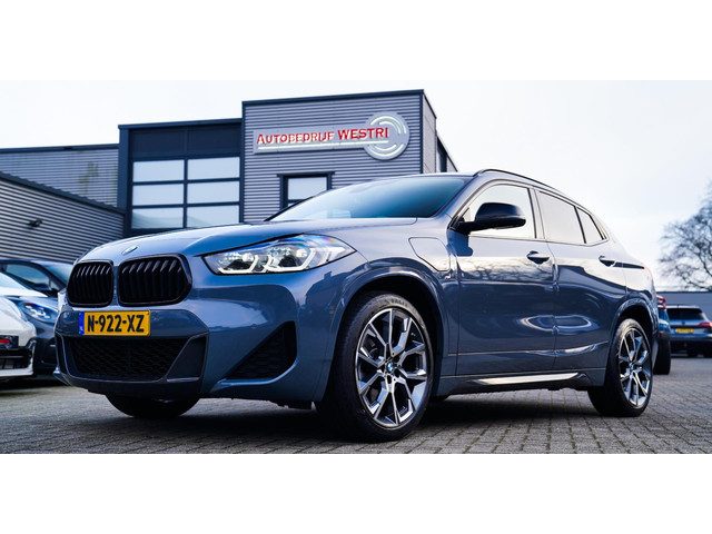BMW X2 XDrive25e Business Edition Plus| Headup | Camera | Stoelverwarming | Pano