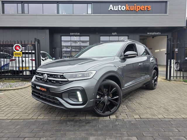 Volkswagen T-Roc 1.5 TSI R-Line Edition | Met panoramadak, stoelverwarming, elektrische achterklep e