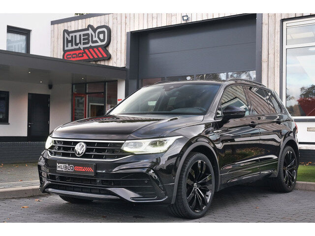 Volkswagen Tiguan 2.0 TSI R-Line 4Motion Pano, Digitaal, Leder, HK Muziek