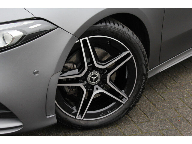 Mercedes-Benz A-Klasse 180 AMG | sfeerverl | apple car play | matte lak | camera